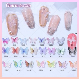 Charm bươm trong trang trí móng tay mới