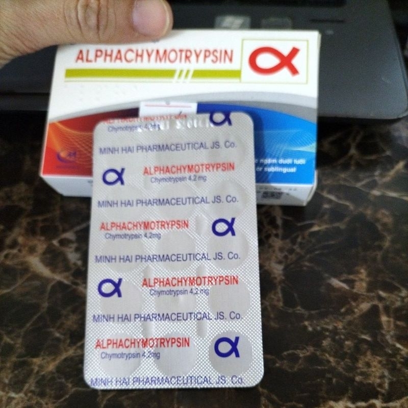 1hộp Viên ngậm giảm sưng tan máu bầm alphachymotrypsin 4200 (h/30viên)