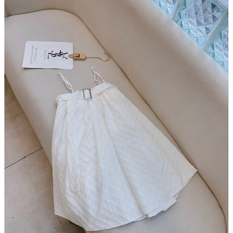 Đầm 2s doll xô kèm belt trắng