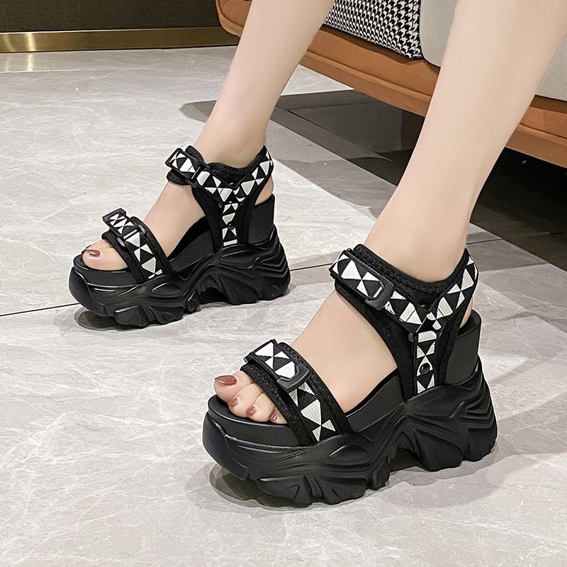 Dép sandal nữ đế 10,5 cm siêu nhẹ