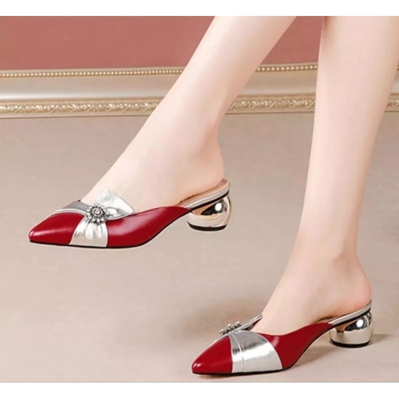 Giày bít mũi cổ phối nơ xinh gót xi bạc 4p