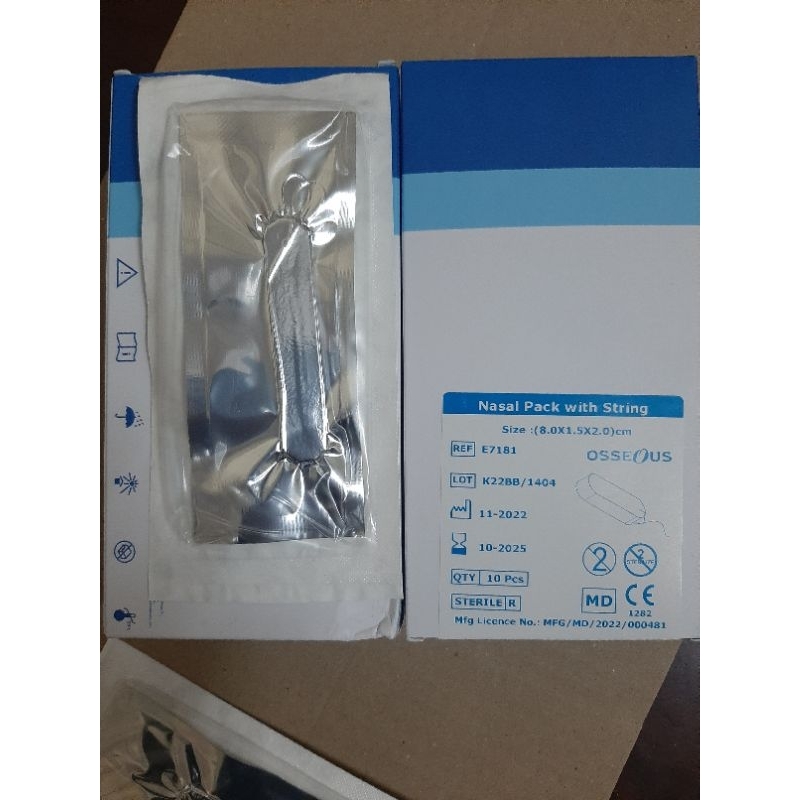 Bông cầm máu mũi