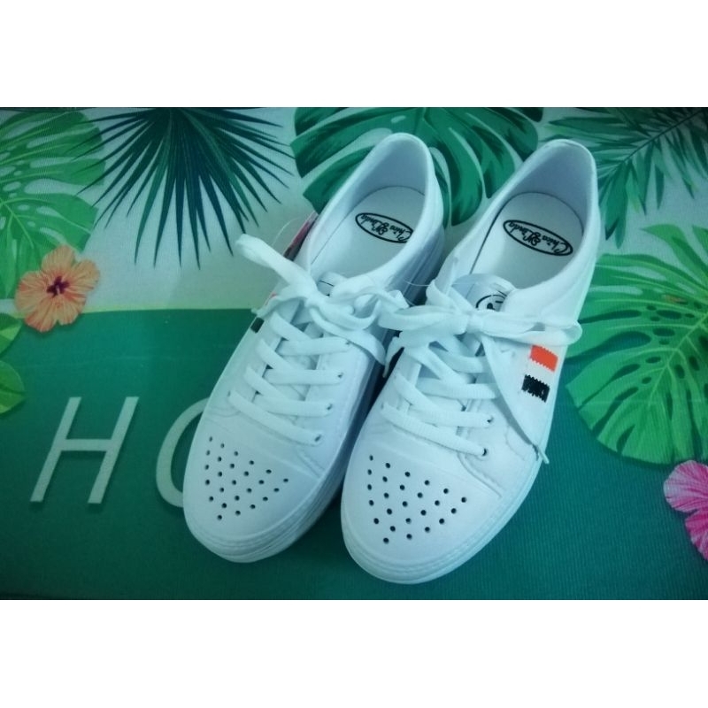 GIẦY THỂ THAO NỮ ĐẸP