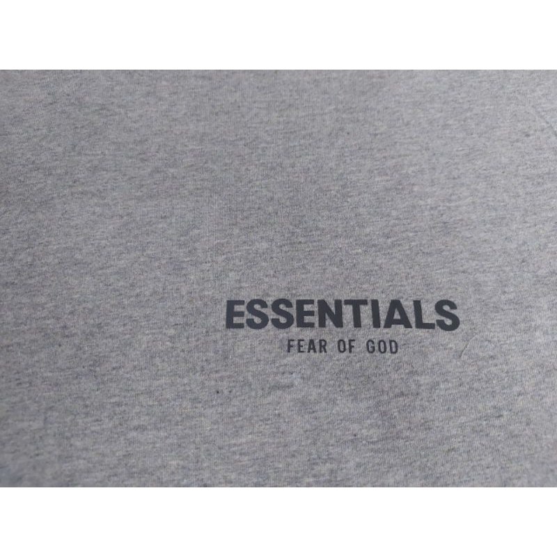 Áo thun nam form rộng Essential