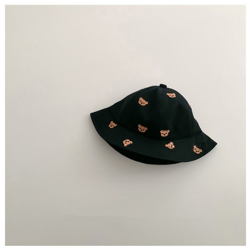 Mũ vành thêu họa tiết gấu dễ thương cho bé, mũ vành gấu có dây quai cho bé