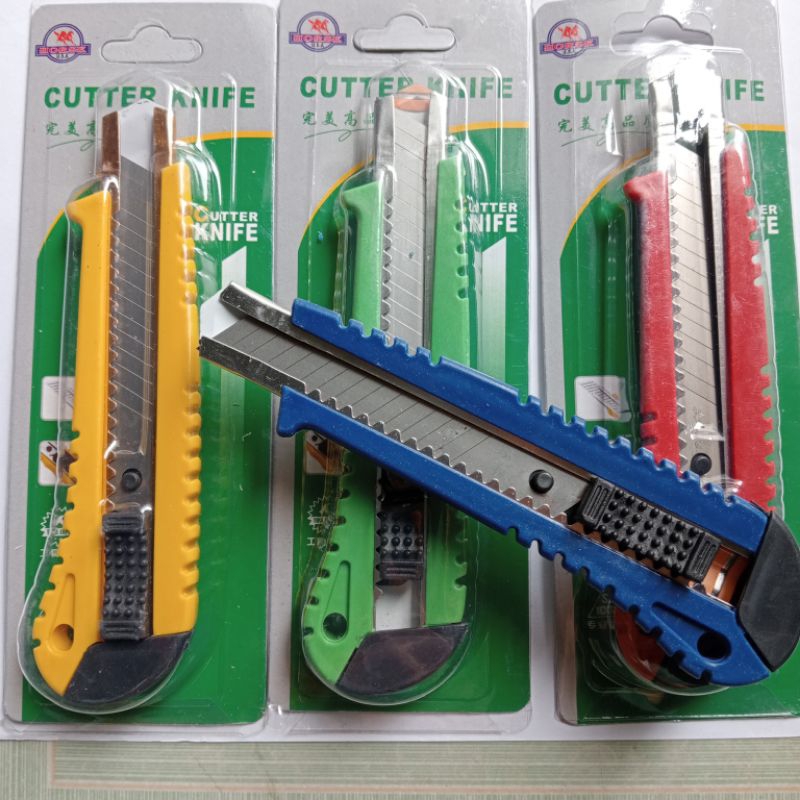 1 dao rọc giấy lớn - cắt các loại giấy màu, giấy xốp, xốp kim tuyến - Dùng trong handmade
