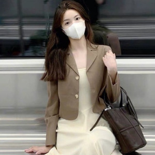 Áo Blazer nữ croptop tay dài 2 lớp có đệm vai, Áo khoác ngoài hai lớp blazer nữ cổ vest dài tay dáng ngắn