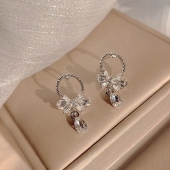 【coffeemate】⚡ Khuyên Tai Đính Đá Hình Giọt Nước Mới 2023