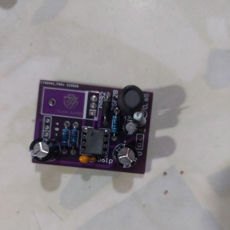 Mạch 12v ra +- 12v .3A