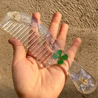 Lược hoa thật handmade epoxy Resin quà tặng độc đáo Lilande DIY