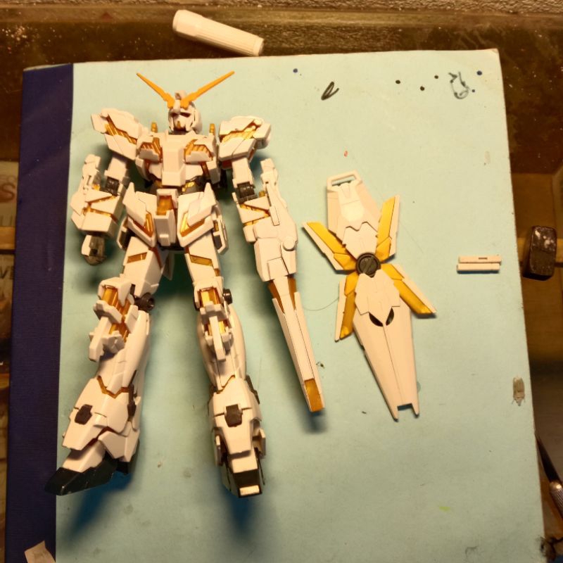 gundam unicorn custom daban (đọc kĩ mô tả)