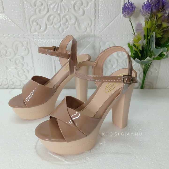 Giày sandal nữ cao gót siêu nhẹ gót vuông cao 12 phân đế đúc nguyên khối