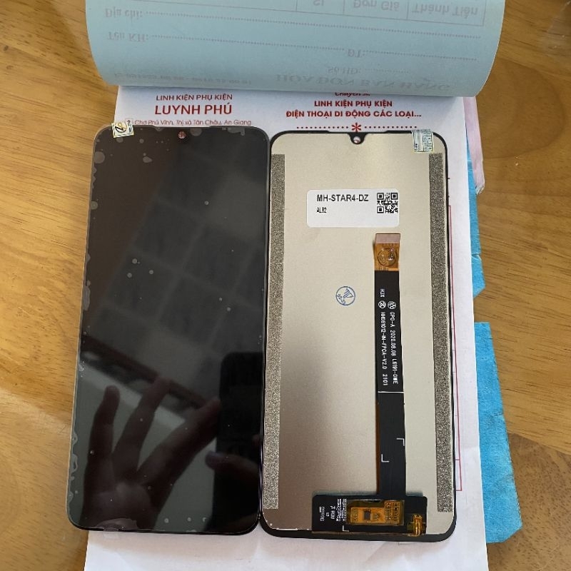 Màn hình vsmart Star 4 V340 ZIN bao test tặng keo