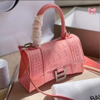 Túi đeo chéo xuất Âu xịn da vân rắn màu hồng dâu logo chữ B size20