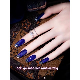 Sơn gel mắt mèo kim cương màu xanh dương nail hót trend