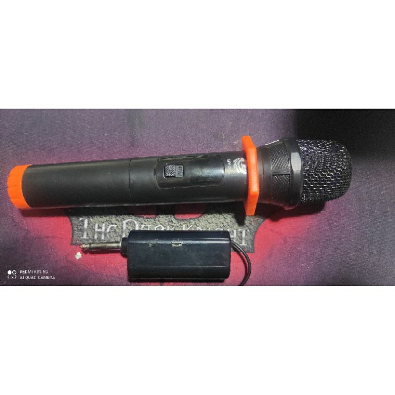 Micro karaoke không dây MV01 chính hãng , chuyên dùng cho âm ly , loa kéo dành cho mọi nó kéo âm ly