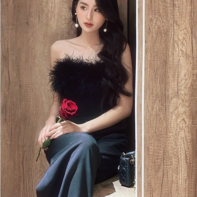 Jum ống suông cúp ngực phối lông vũ