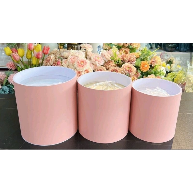 Hộp giấy trụ tròn cắm hoa sáp - có gắn sẵn xốp cắm hoa- Size S - cao 12 đường kính 14