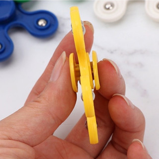 Đồ Chơi Con Quay Spinner 5 Cánh.
