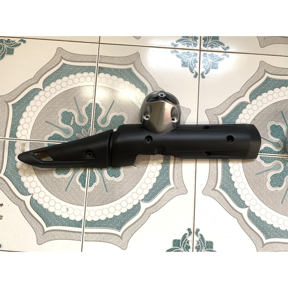 Combo Ốp Che Pô Và Chụp Đít Pô Xe Exciter 150 / Ex 150 gắn như zin