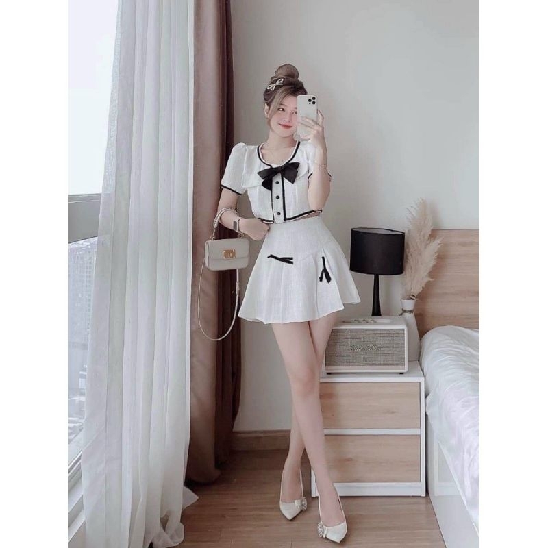 Sét bộ đồ nữ kèm chân váy xếp ly họa tiết áo đính nơ  tôn dáng trẻ trung nhí nhảnh Vip45