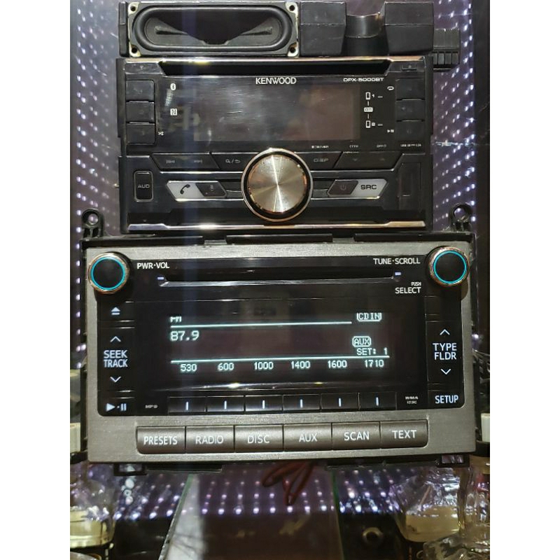 Máy phát nhạc xe toyota venza. aux radio cd mp3 .
