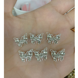 Charm buom mau bac