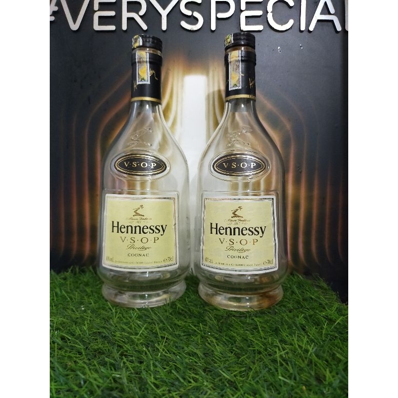 Vỏ chai rượu ngoại Hennessy VSOP trưng bày decor mới đẹp, dáng cao