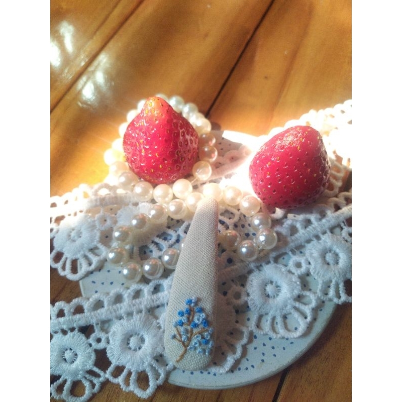 Kẹp tóc handmade, kẹp tóc thêu tay cành hoa