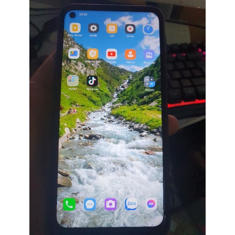 Điện thoại Vsmart Joy 4 Ram 4GB bộ nhớ 64G mới 99%