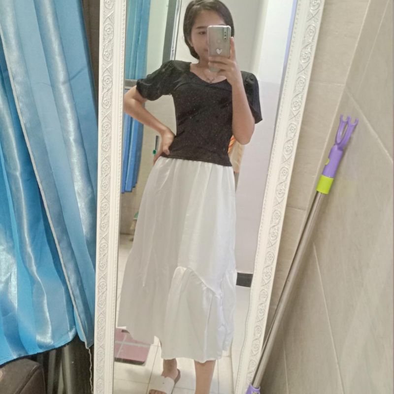 Chân váy dài 2 tầng vải trơn thiết kế đẹp lạ,chân váy dài hai tầng trơn phòng cách hàn quốc dáng xoè chữ a màu trắng 07