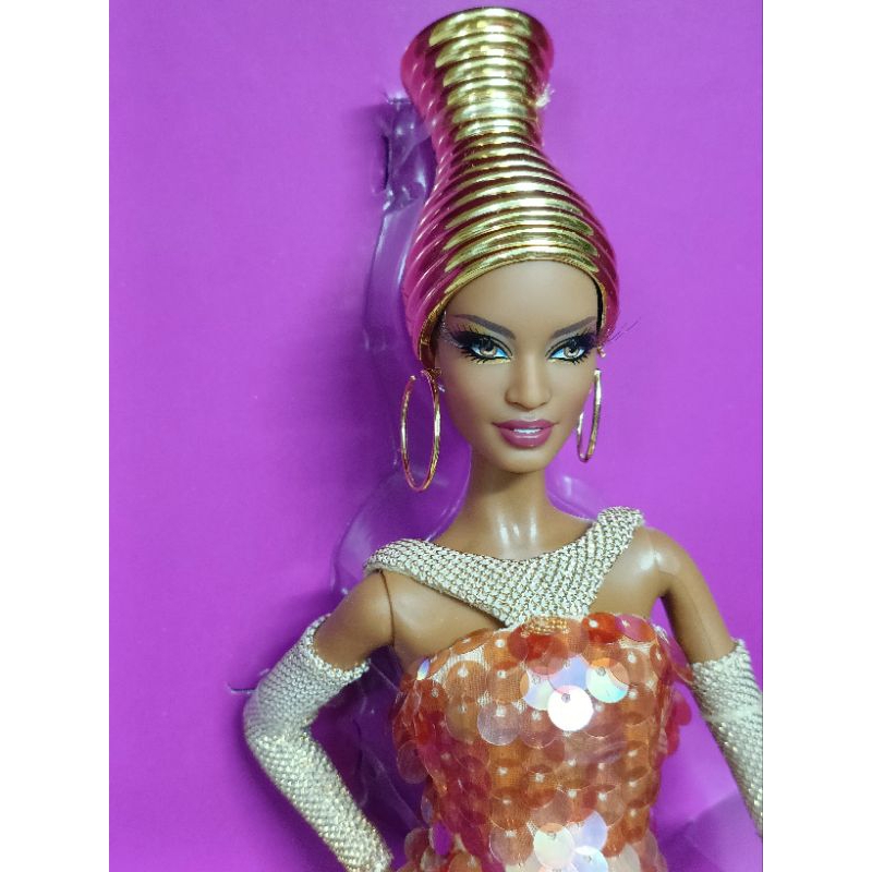 Búp bê barbie Stephen Burrow Alazne