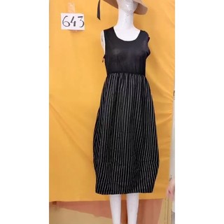 đầm đen phối chân váy sơmi kẻ sọc. S643