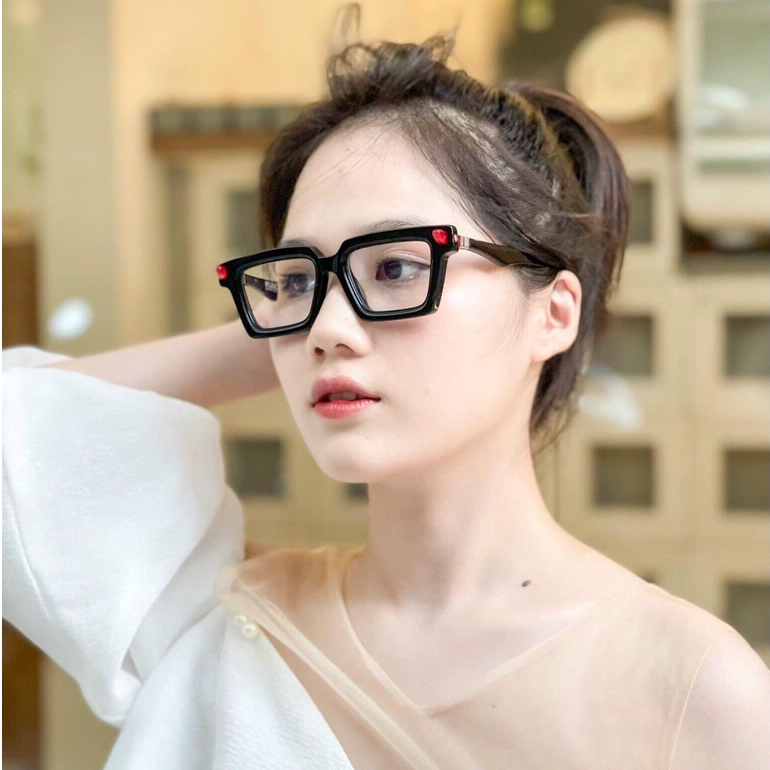 Gọng kính thời trang hot trend 2023 mắt vuông Kubo Maske Q2 tròng kính chống tia UV cao cấp Wanna Hang WHKBQ2