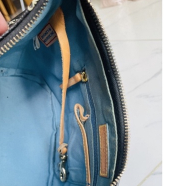 Lc92 Túi si vịt Dooney&Bourke kẹp nách hàng chuẩn