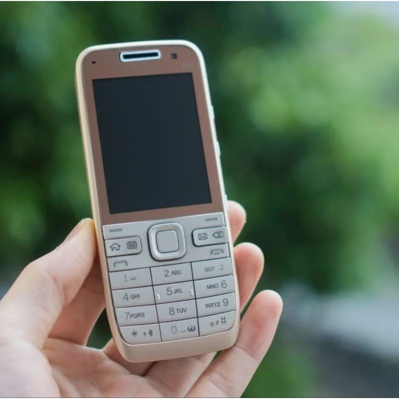 Điện Thoại Nokia E52 Chính Hãng Bảo Hành 12 Tháng Nắp Lưng Nhôm Có 3G WiFi