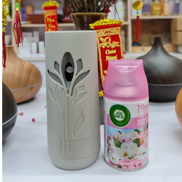 Máy xịt phòng tự động Airwick thơm phòng chạy bằng pin. Tặng bình tinh dầu thơm 250ml. Bảo hành 1 năm Tinh Dầu 100 Shop