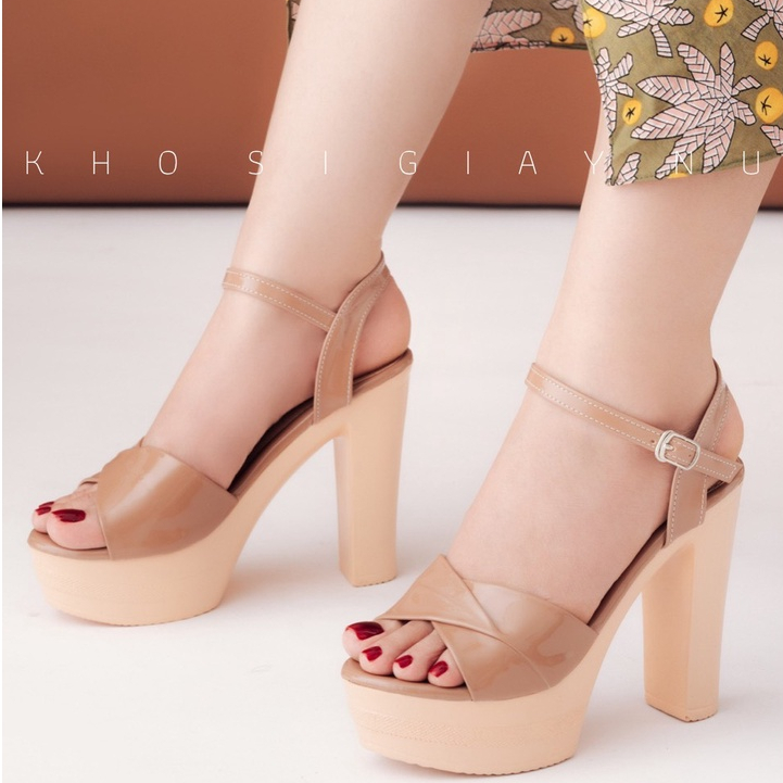 Giày sandal nữ cao gót siêu nhẹ gót vuông cao 12 phân đế đúc nguyên khối