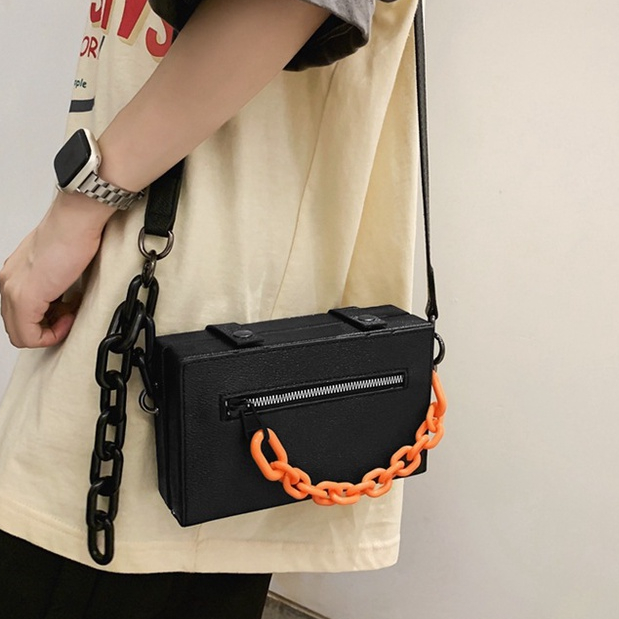 Túi Hộp Đeo Chéo Unisex Nam Nữ Túi Xách Đeo Vai Thời Trang Phối Dây Xích TS1 - Ladykiller