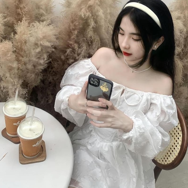 Đầm dự tiệc cổ vuông chất ren hoa tay dài dáng váy ngắn dễ thương - NV306 | BigBuy360 - bigbuy360.vn