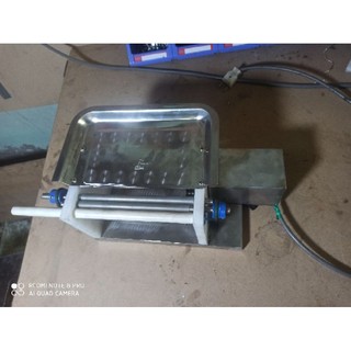 máy lột vỏ trứng cút mini
