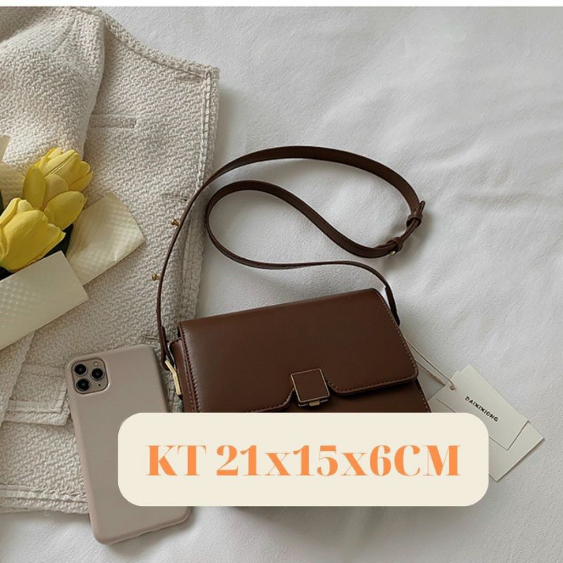 Túi xách nữ khoá vuông mẫu mới