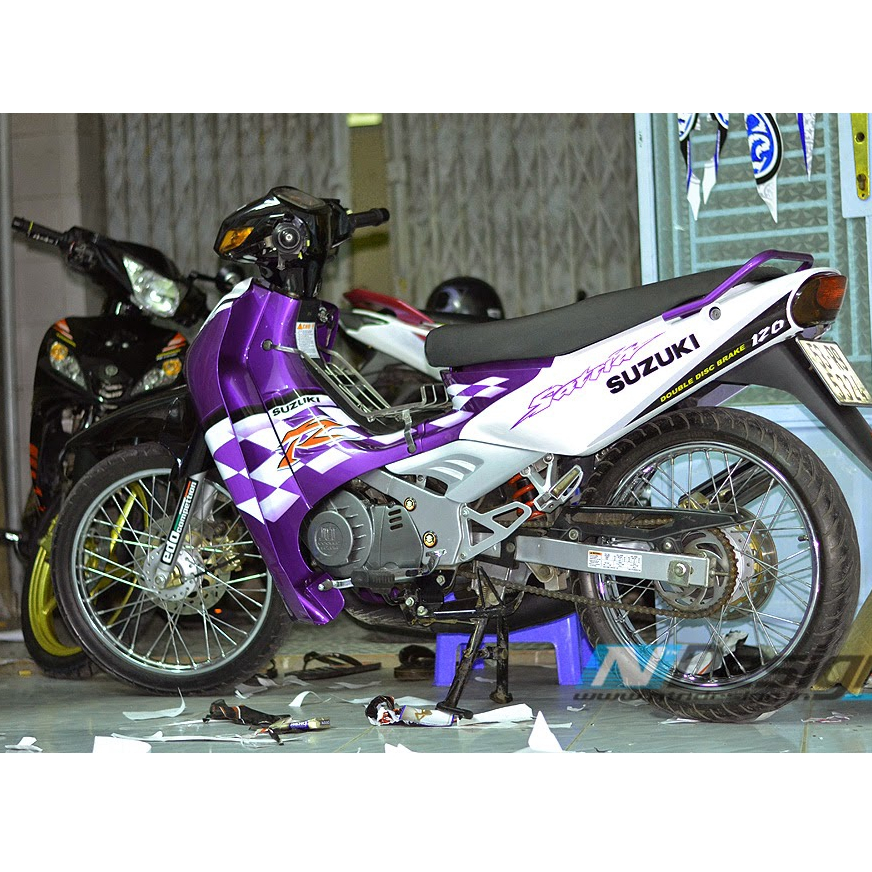 Tem Rời Suzuki Satria 2000 Trắng Tím