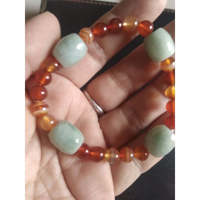 Vòng tay nao mic lu cẩm