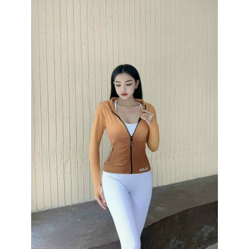 Áo khoác nữ croplop loang màu vải dệt kim nhập khẩu QCCC.form 70kg size M,L,XL.HÀNG UY TÍN BAO ĐỔI TRẢ NẾU KÉM CHẤTLƯƠNG