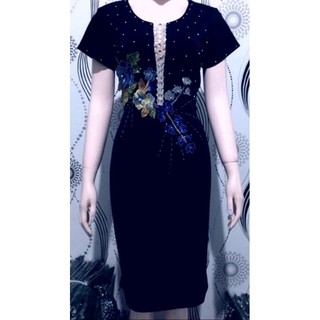 ĐẦM TRUNG NIÊN NHIỀU MÀU