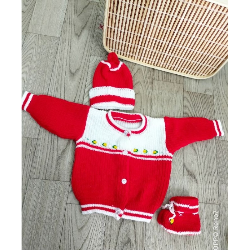 Bộ áo Len  kèm mũ và tất cho bé sơ sinh- 5kg