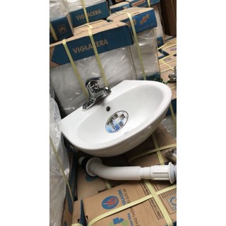 Chậu lavabo 3 lỗ kích thước (35mm*38mm) bao gồm đủ phụ kiện vòi nóng lạnh