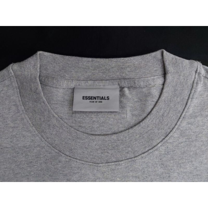 Áo thun nam form rộng Essential