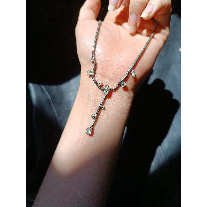 Dây chuyền xinh đẹp hong bít nói gì thêm 2hand
